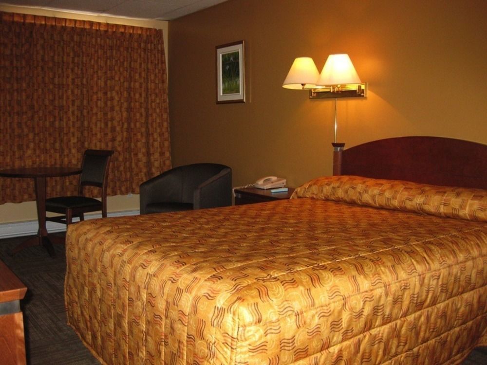 Hotel Matagami Eksteriør bilde
