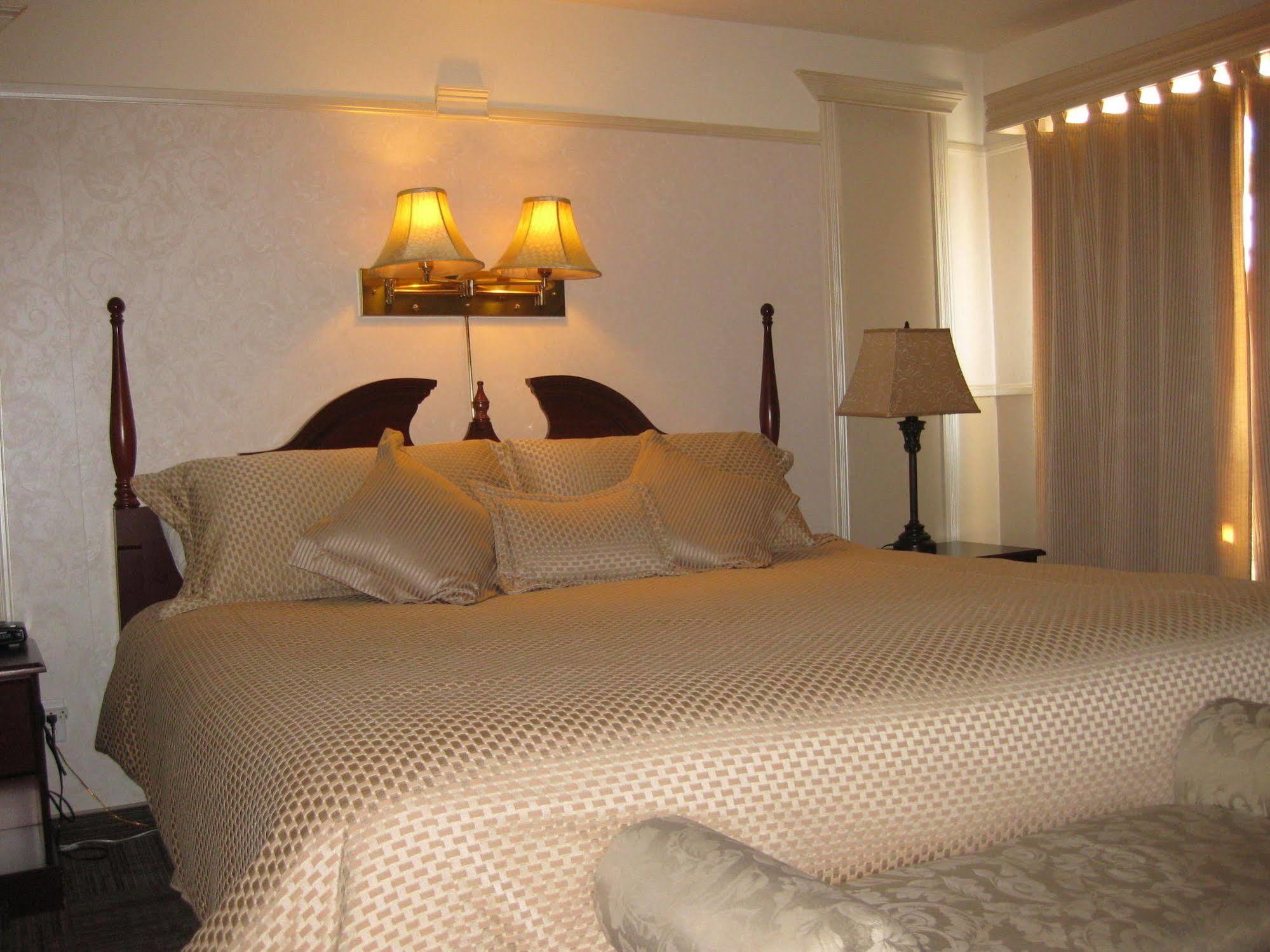 Hotel Matagami Eksteriør bilde